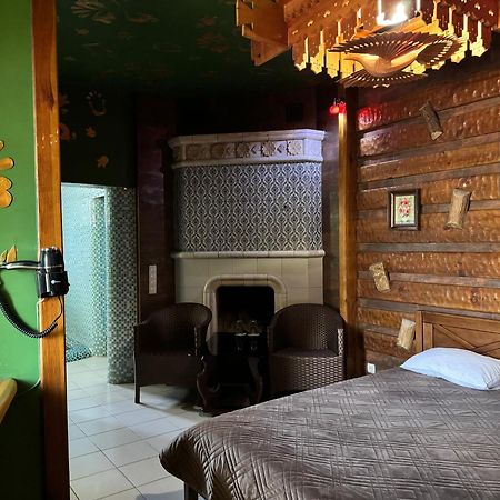 Hotel Veles Zolotonosha Экстерьер фото