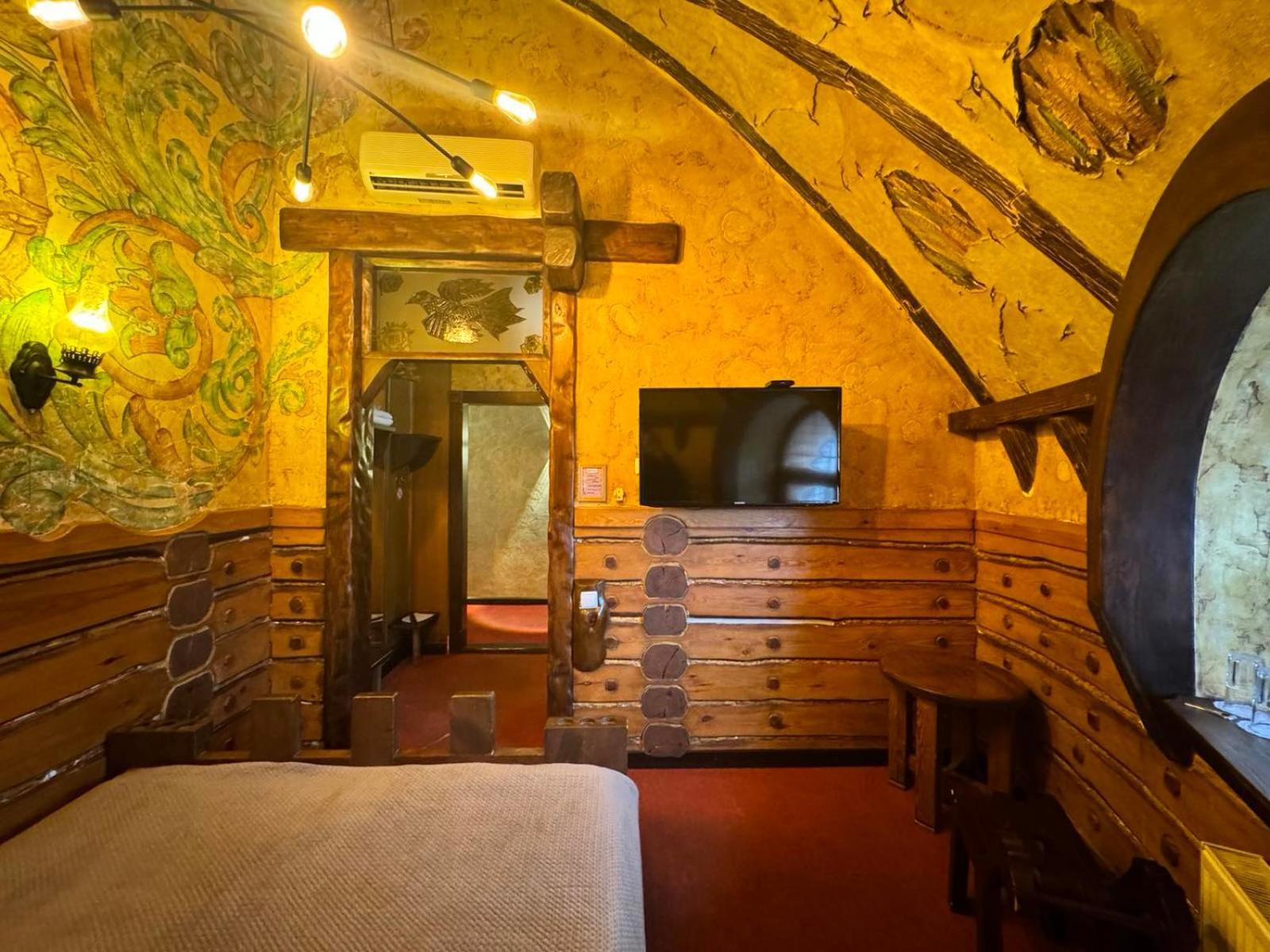 Hotel Veles Zolotonosha Экстерьер фото