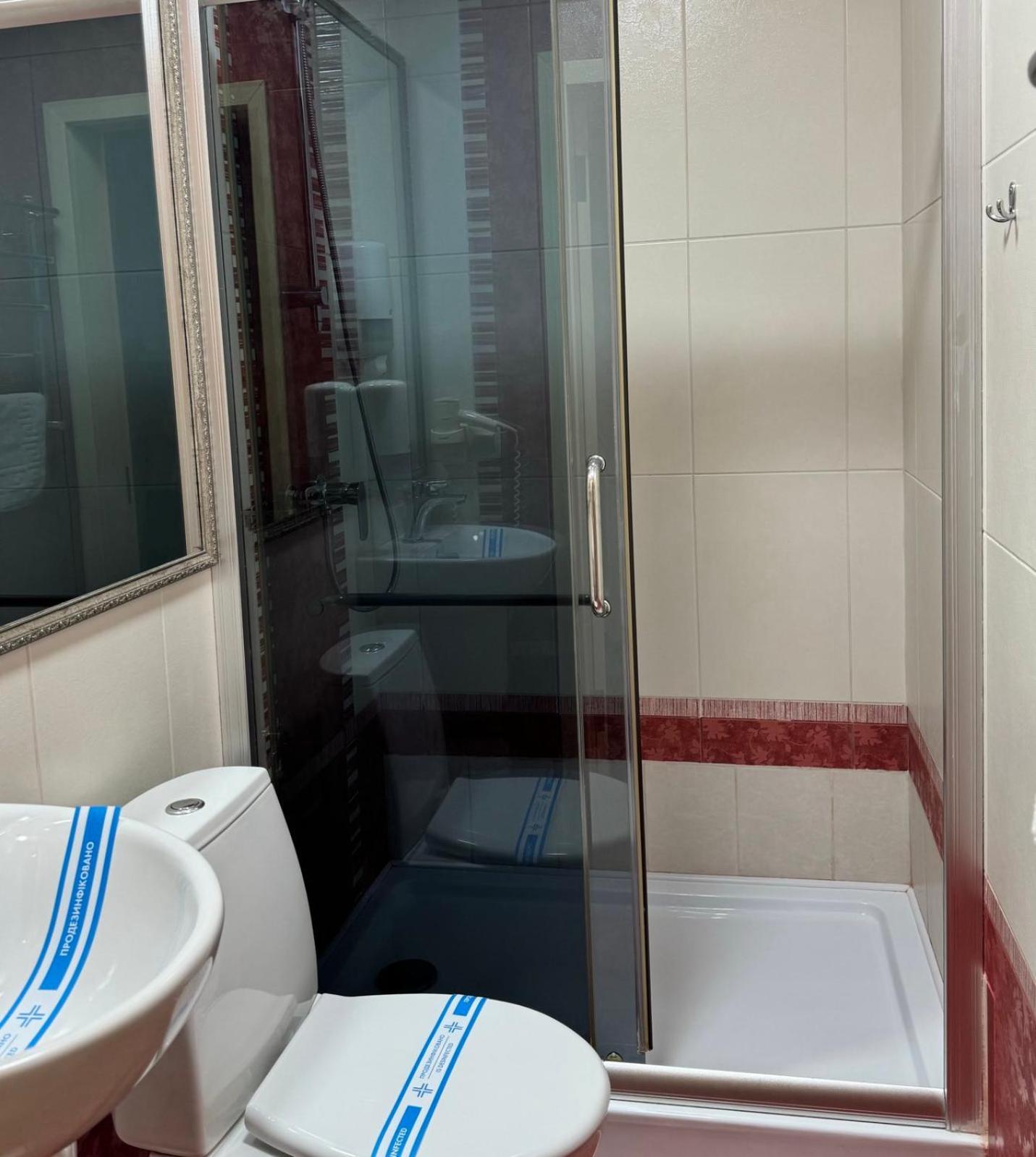Hotel Veles Zolotonosha Экстерьер фото