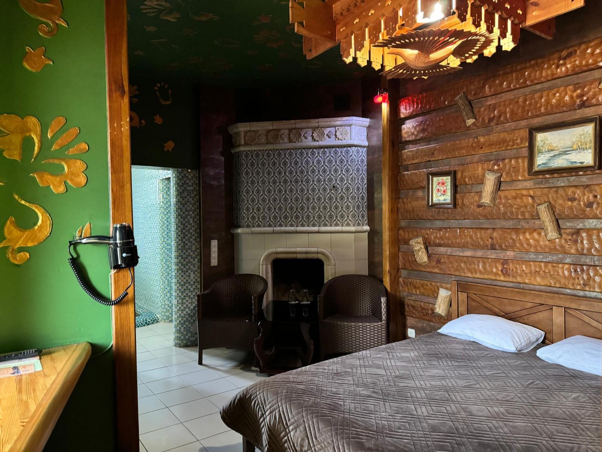 Hotel Veles Zolotonosha Экстерьер фото