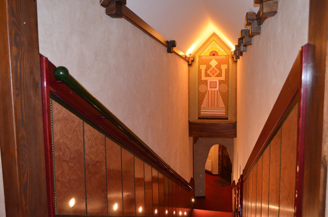 Hotel Veles Zolotonosha Экстерьер фото